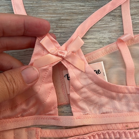 NWOT Bettie Page x playful promises satin bra and garter belt retro size 14 10 L - Picture 3 of 12